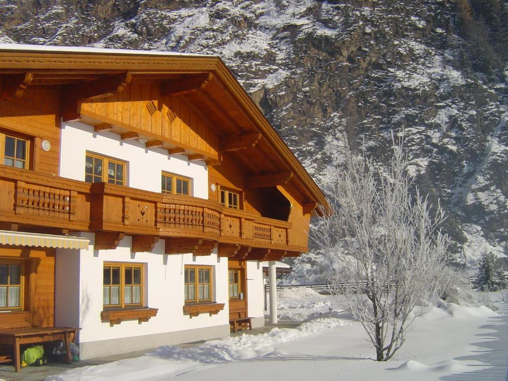 Gstreinhof Langenfeld Exterior photo
